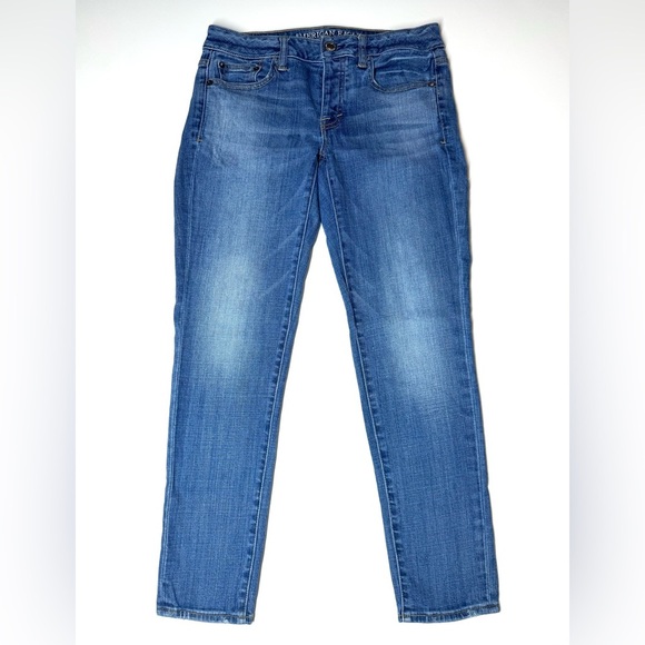 American Eagle Women’s  Boy Jean Denim Size- 2 Regular - Picture 1 of 9